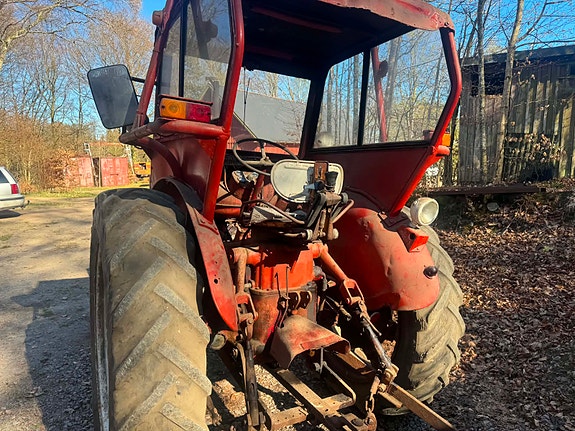 International McCormick Internat B450 5 of 5