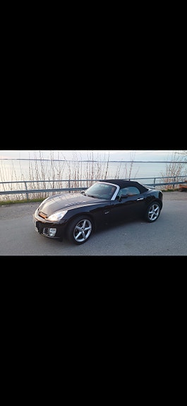 Opel GT 2 of 3