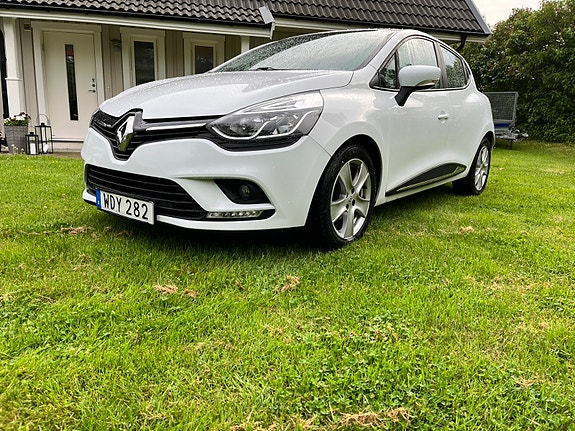 Renault Clio 2 of 5