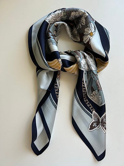 Product image 2 of 11