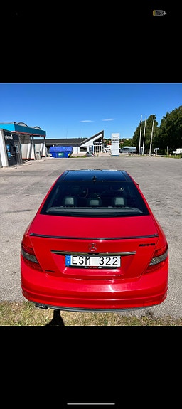 Mercedes-Benz C180 2 of 5