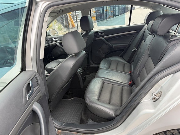 Skoda Octavia 13 of 27