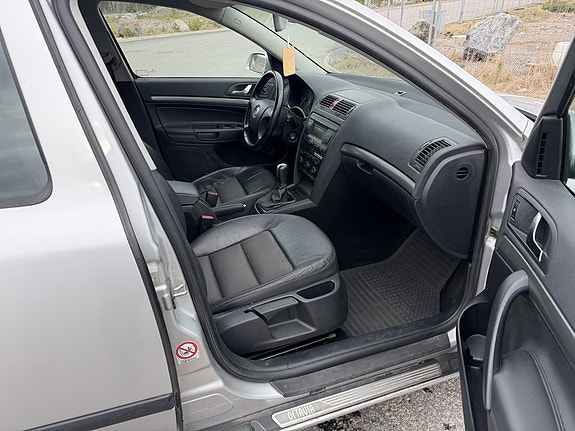 Skoda Octavia 17 of 27