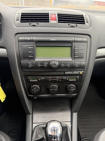 Skoda Octavia 23 of 27