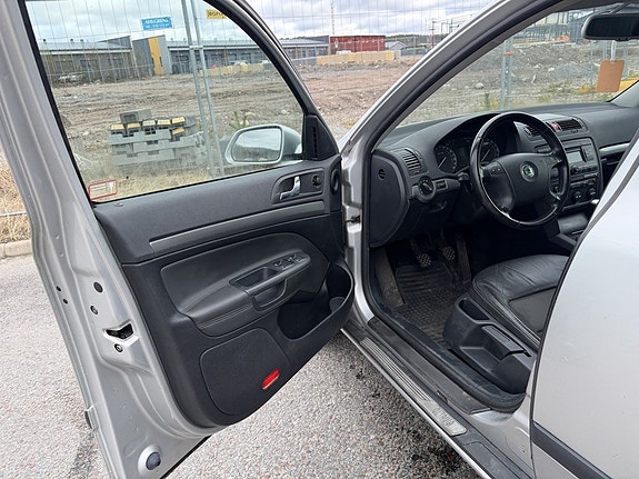 Skoda Octavia 9 of 27