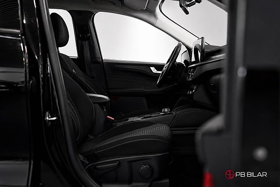 Ford Kuga 13 of 24
