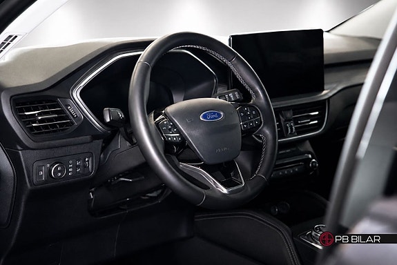 Ford Kuga 9 of 24