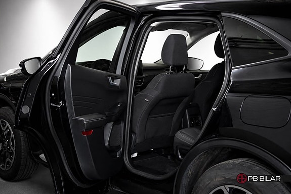 Ford Kuga 11 of 24