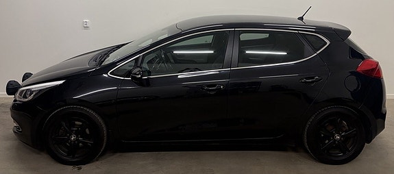 Kia Ceed 5 of 10