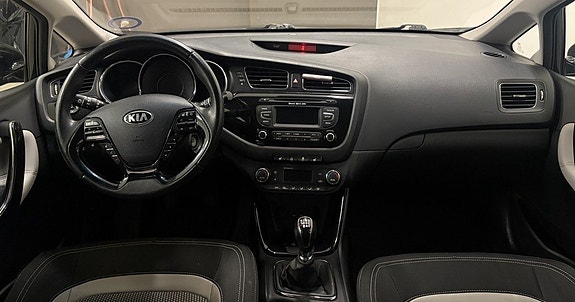 Kia Ceed 7 of 10