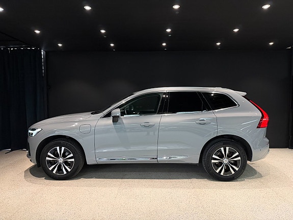 Volvo XC60 3 of 5