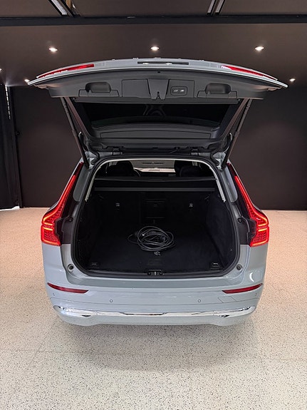 Volvo XC60 9 of 19