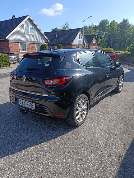 Renault Clio 2 of 2