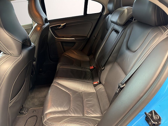 Volvo S60 14 of 27