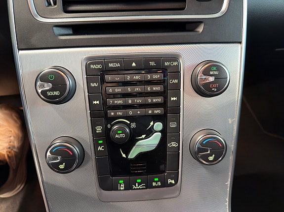 Volvo S60 23 of 27