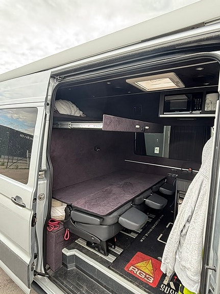 Volkswagen Crafter 35 4 of 5