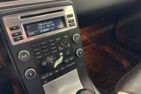Volvo V70 15 of 22