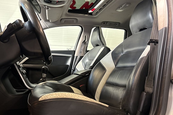Volvo V70 12 of 22