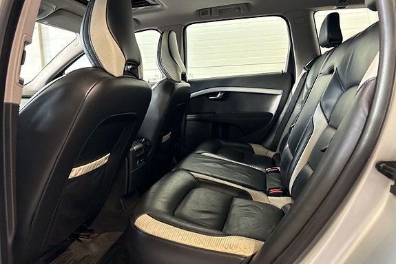 Volvo V70 11 of 22