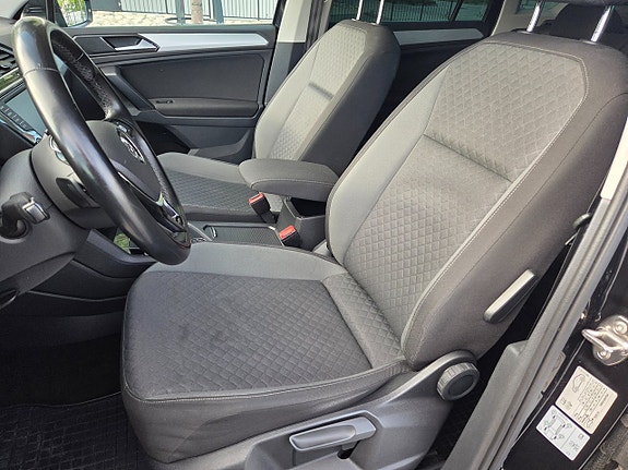 Volkswagen Tiguan 8 of 11