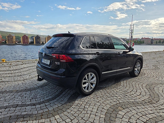 Volkswagen Tiguan 4 of 11