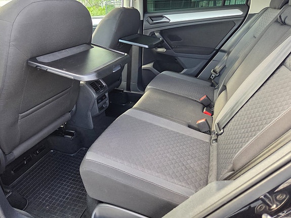 Volkswagen Tiguan 9 of 11