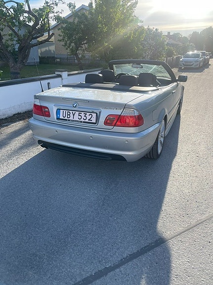 BMW 325Ci 2 of 5