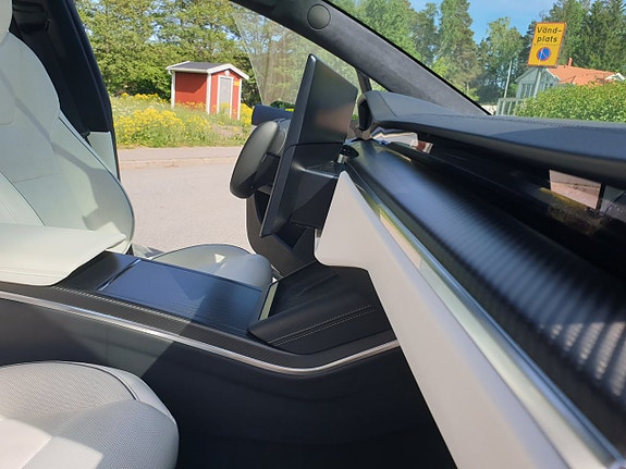 Tesla Model X 5 of 5