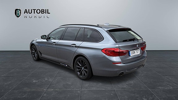 BMW 520d 4 of 5
