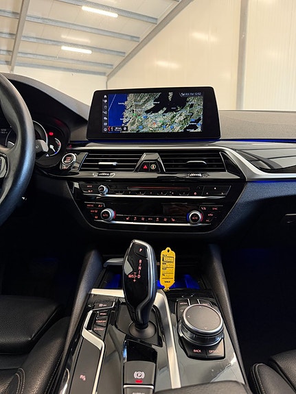 BMW 520d 16 of 26