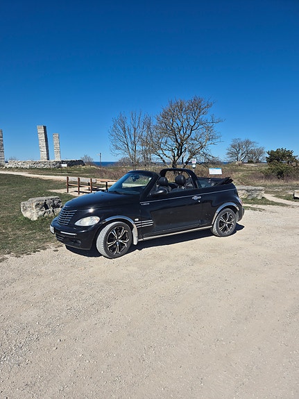 Chrysler PT Cruiser 2 of 5