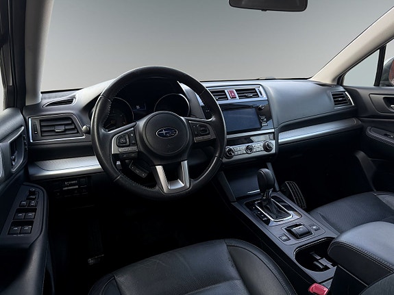 Subaru Outback 6 of 12