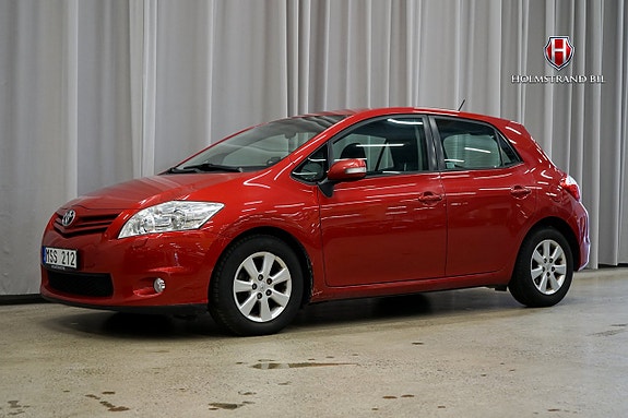 Toyota Auris 3 of 18