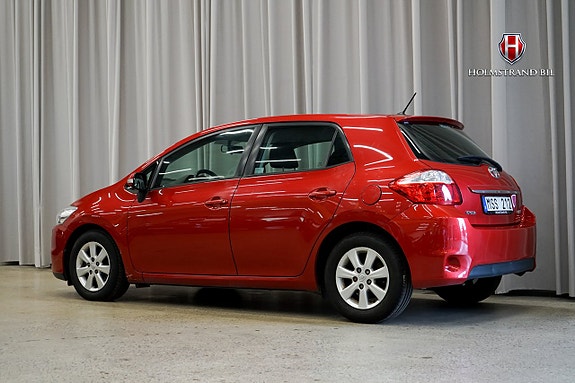 Toyota Auris 4 of 18