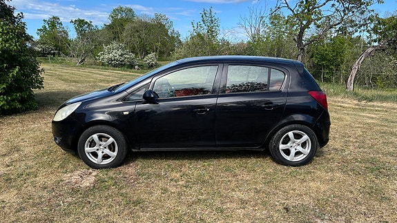 Opel Corsa 4 of 5