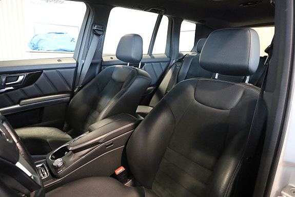 Mercedes-Benz GLK220 11 of 23