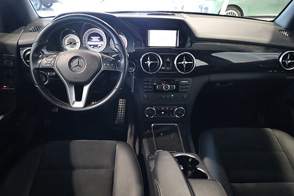 Mercedes-Benz GLK220 13 of 23