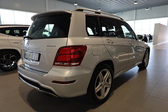 Mercedes-Benz GLK220 5 of 23
