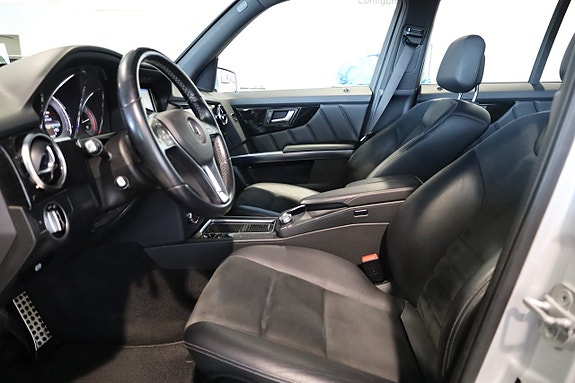 Mercedes-Benz GLK220 9 of 23