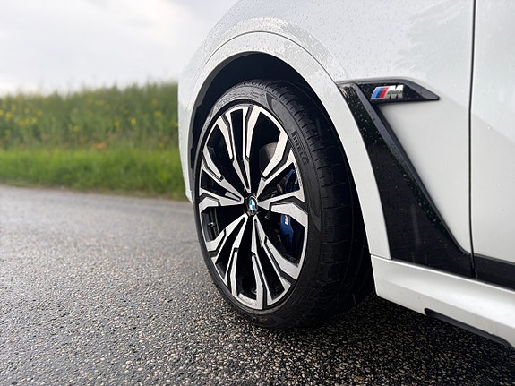 BMW X7 9 of 19