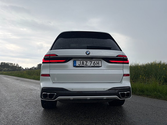 BMW X7 6 of 19