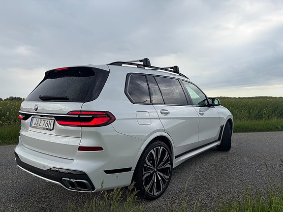BMW X7 5 of 19