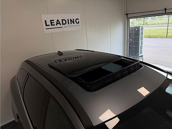 Volvo XC60 4 of 5