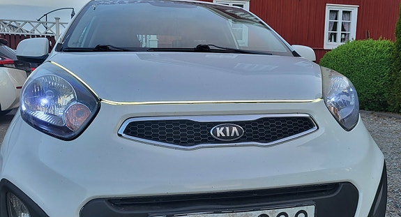 Kia Picanto 2 of 5