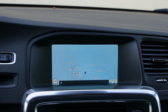 Volvo V60 Cross Country 20 of 26