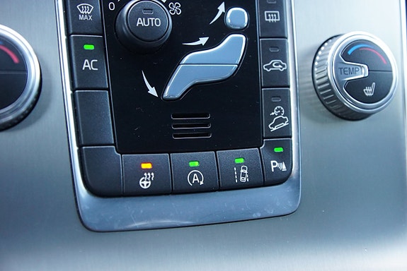Volvo V60 Cross Country 23 of 26