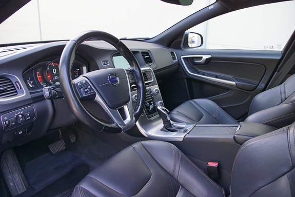 Volvo V60 Cross Country 16 of 26