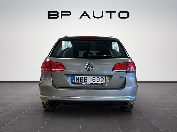 Volkswagen Passat 5 of 5