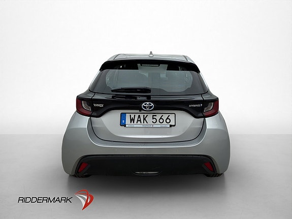 Toyota Yaris 6 of 30