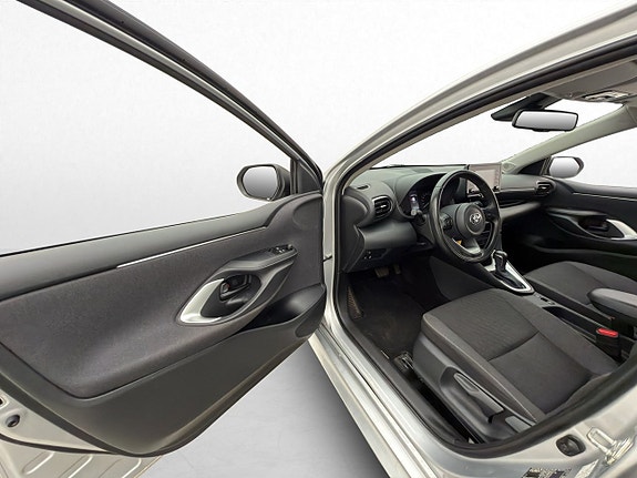 Toyota Yaris 17 of 30